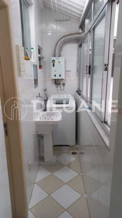 715dd274-828b-4de5-a4a6-e2de01 - 32