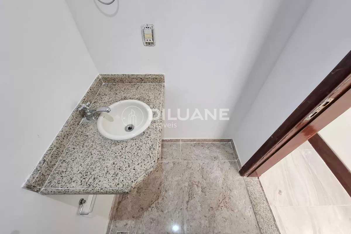 213a1cc0-7c72-4c0b-bf4b-40ee90 - 13