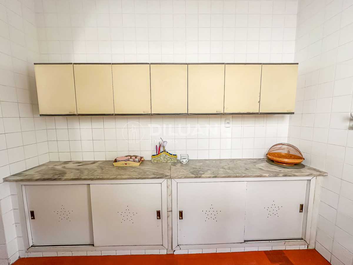 174a9763-31f4-4483-861c-3fb60b - 18