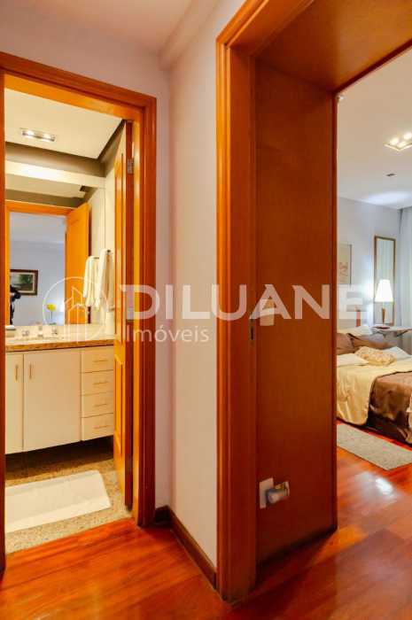 ef3139e0-d486-4bae-85c9-44ebf0 - 11