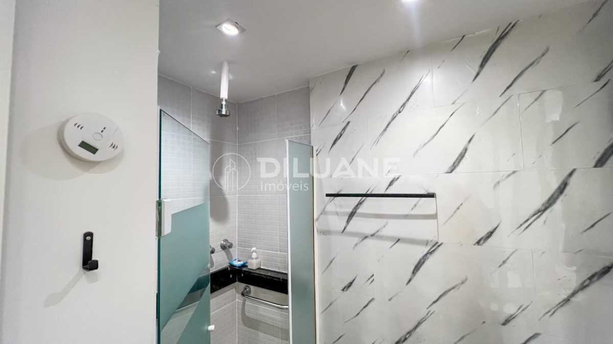 e82090b3-7ab1-4bb7-a5dc-c40302 - 40