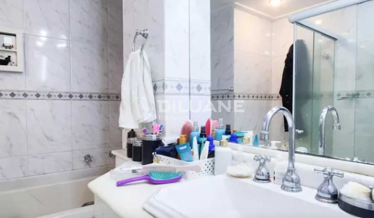 e325378e-7df8-4f3b-a92a-96865a - 13