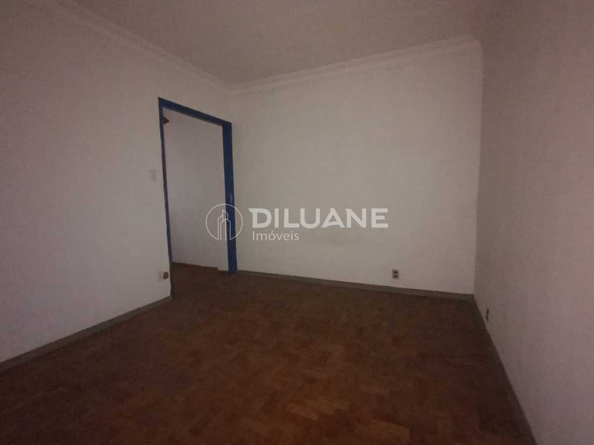 cee074f5-a131-423a-a566-e25f31 - 9