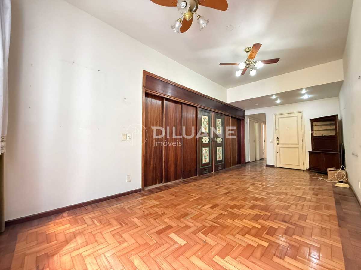 WhatsApp Image 2025-11-25 at 1 - 6