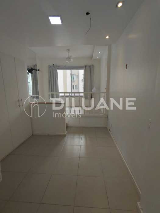 8ac12e5a-9448-4176-a3e3-bb194d - 6