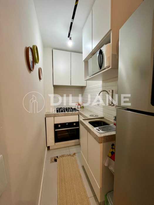 1df7221c-c9ae-4cfd-931b-f0e7e5 - 4