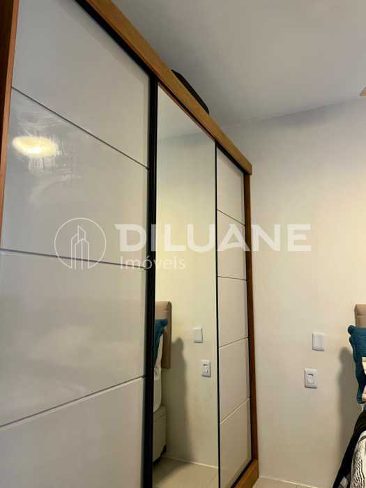 7d63d8ad-6bc9-4a6a-9bdf-55bb9b - 11