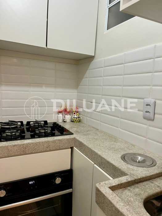 dc5d13c1-f8ae-42a7-8c79-2bb214 - 33