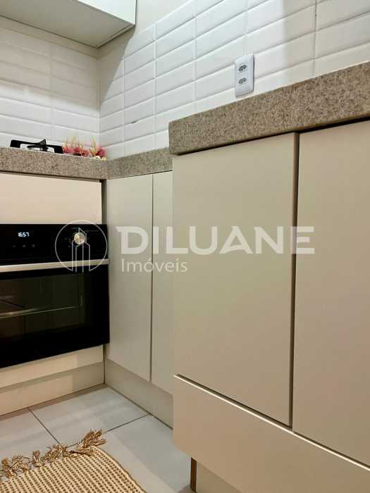 dd636728-5f48-449b-bd25-07dfb5 - 35