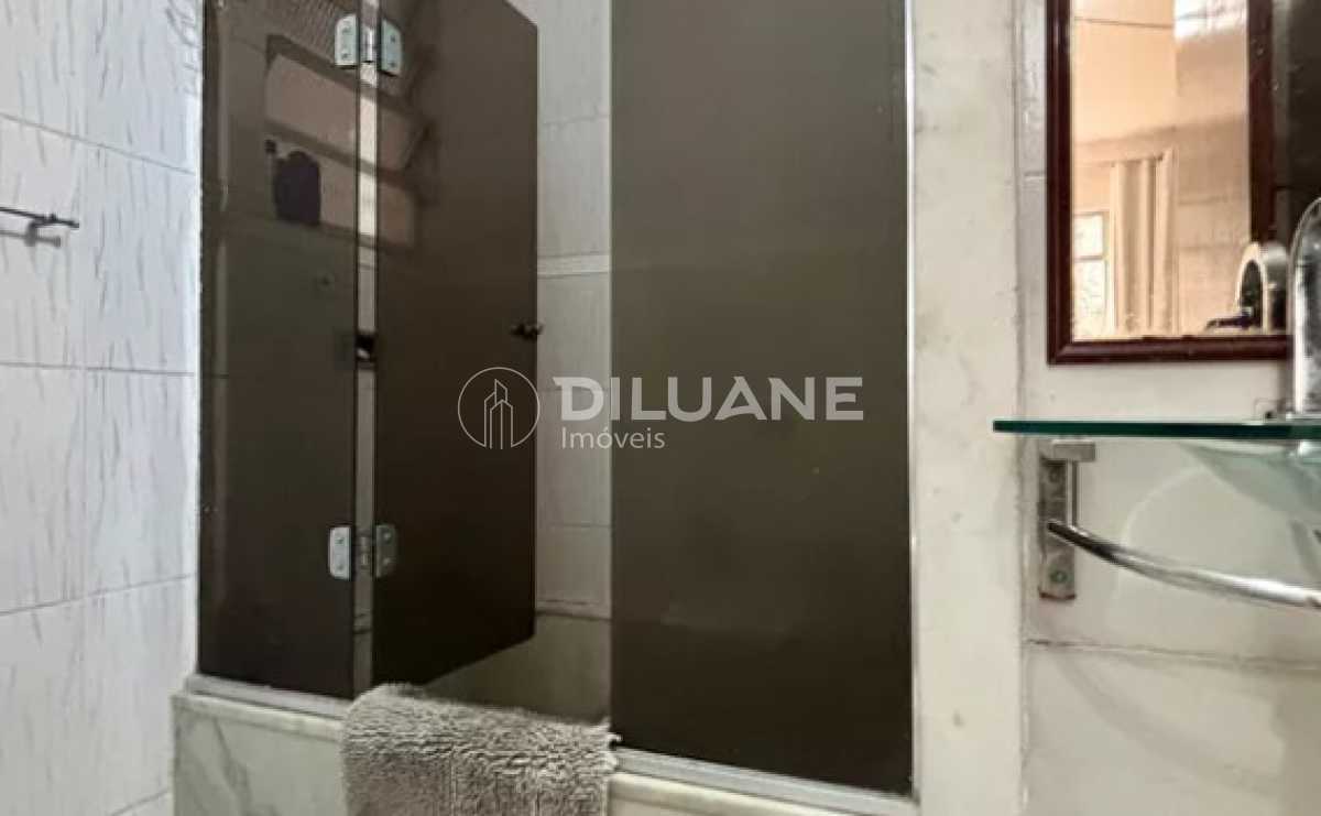 c831e01b-62c4-41f3-ab48-f8b176 - 24