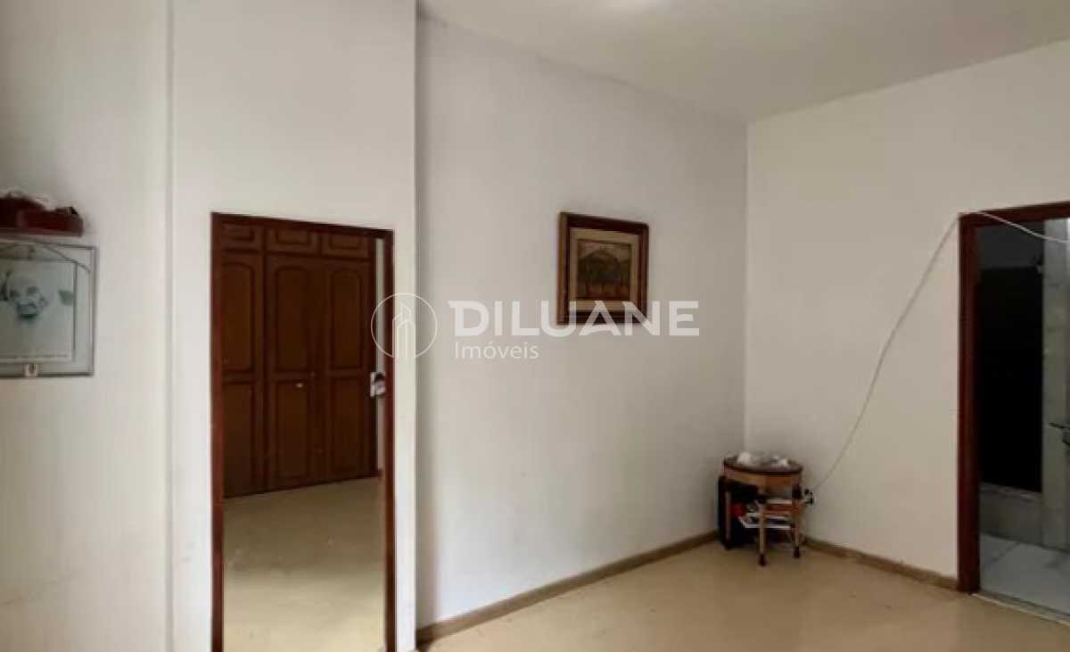 c38625b4-4745-485f-a5ae-ee4bfe - 30