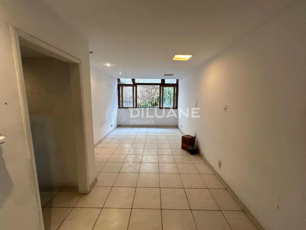 WhatsApp Image 2025-12-12 at 1 - 6