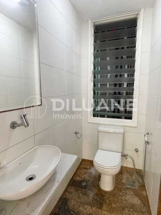 4fcab408-f8d4-46f9-90d5-d95dfc - 4