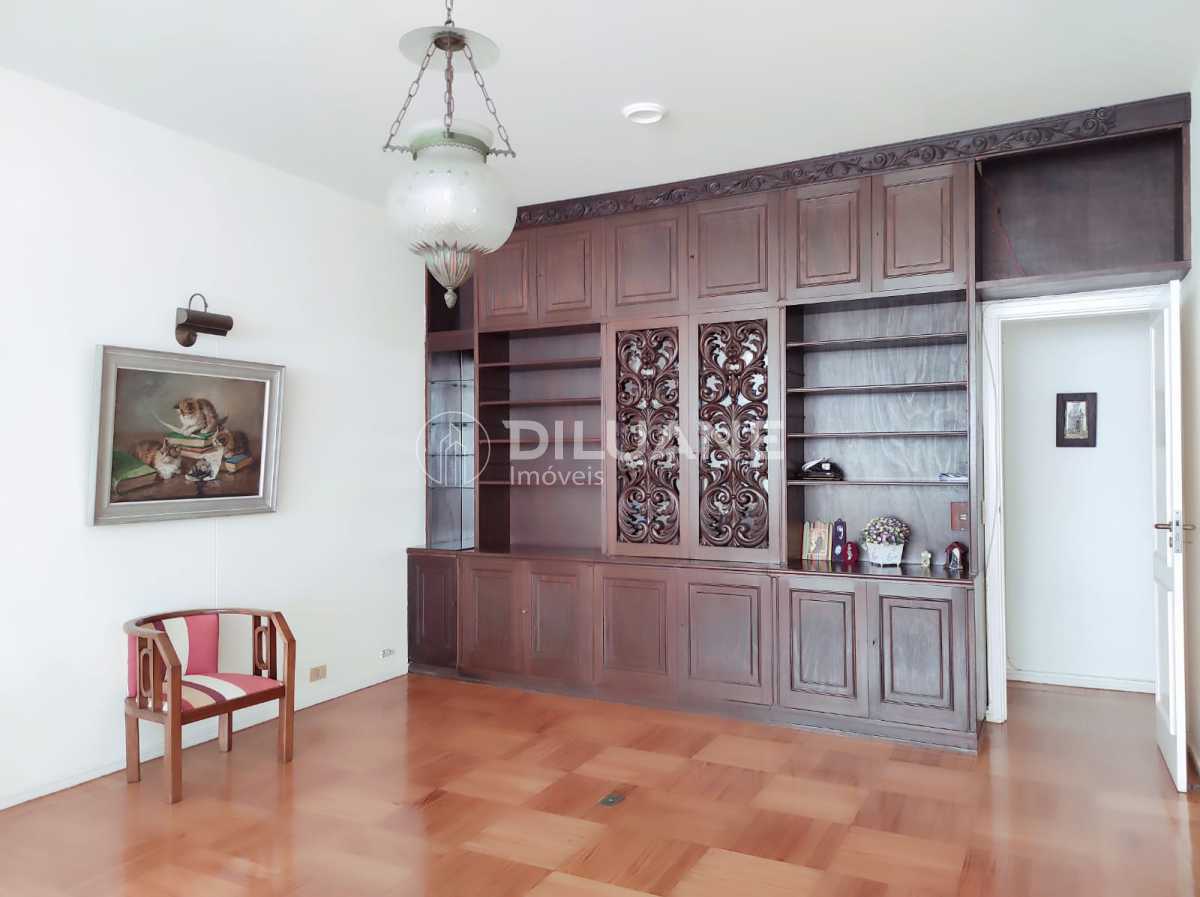 WhatsApp Image 2025-11-21 at 1 - 3