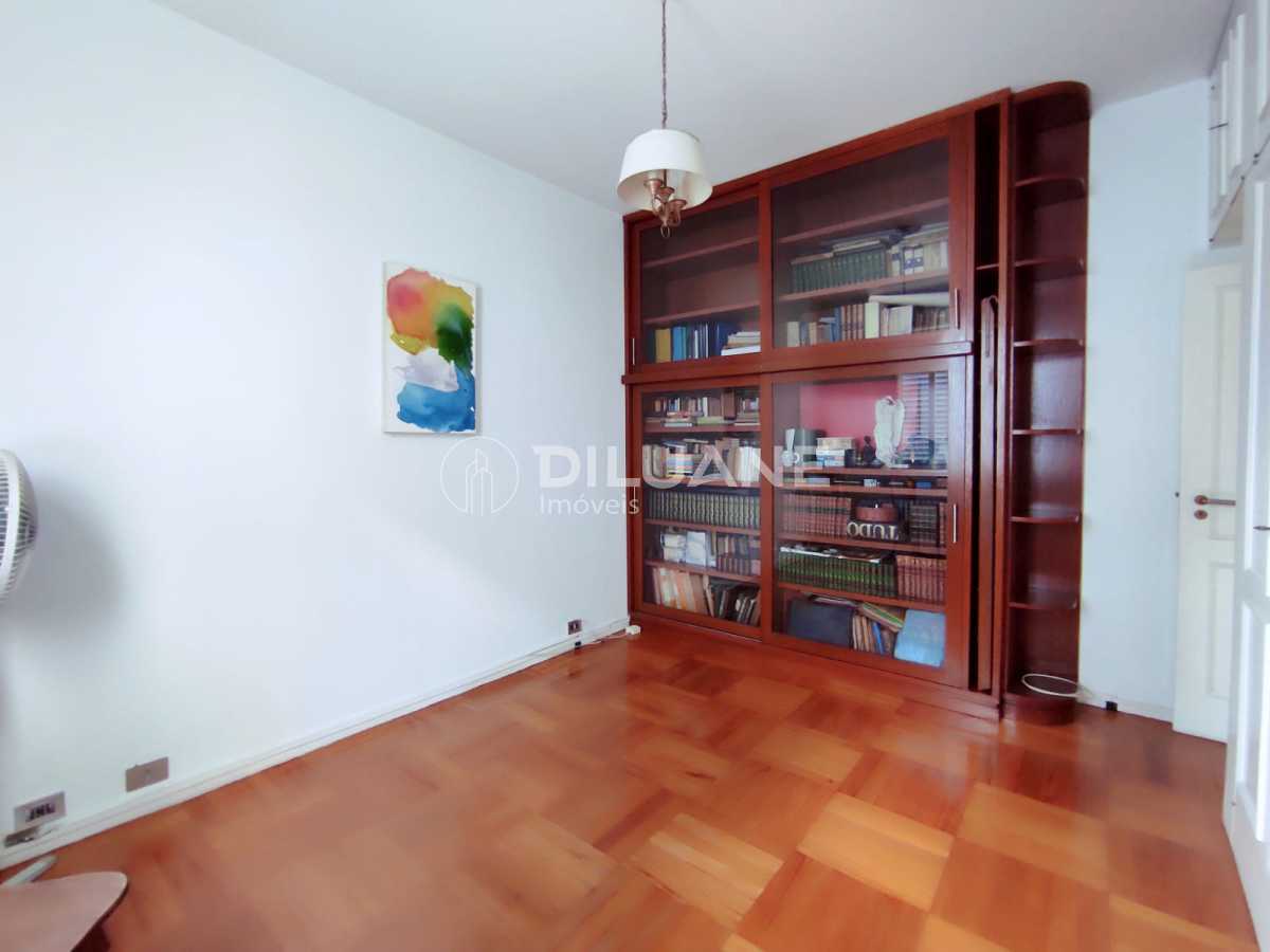 WhatsApp Image 2025-11-21 at 1 - 21