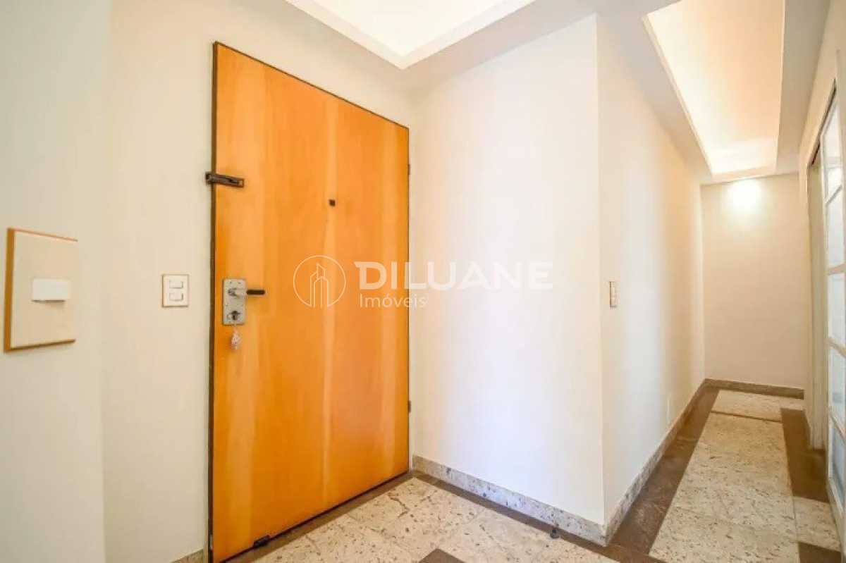 WhatsApp Image 2025-12-19 at 1 - 5