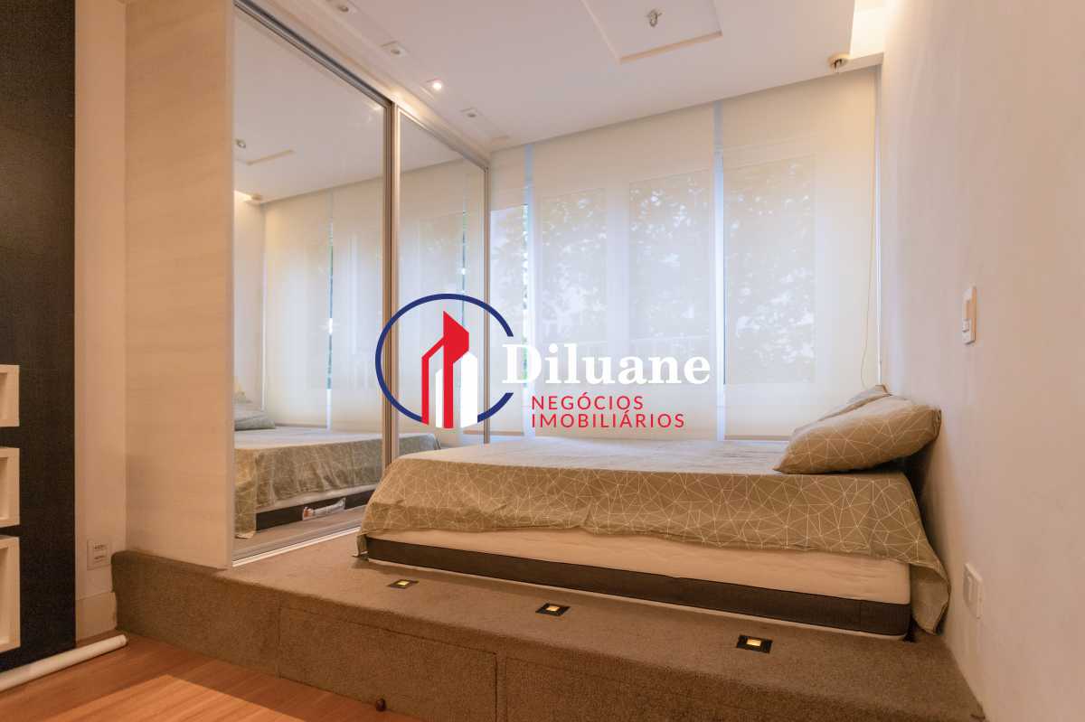 QUARTO CORREDOR 4 - 19