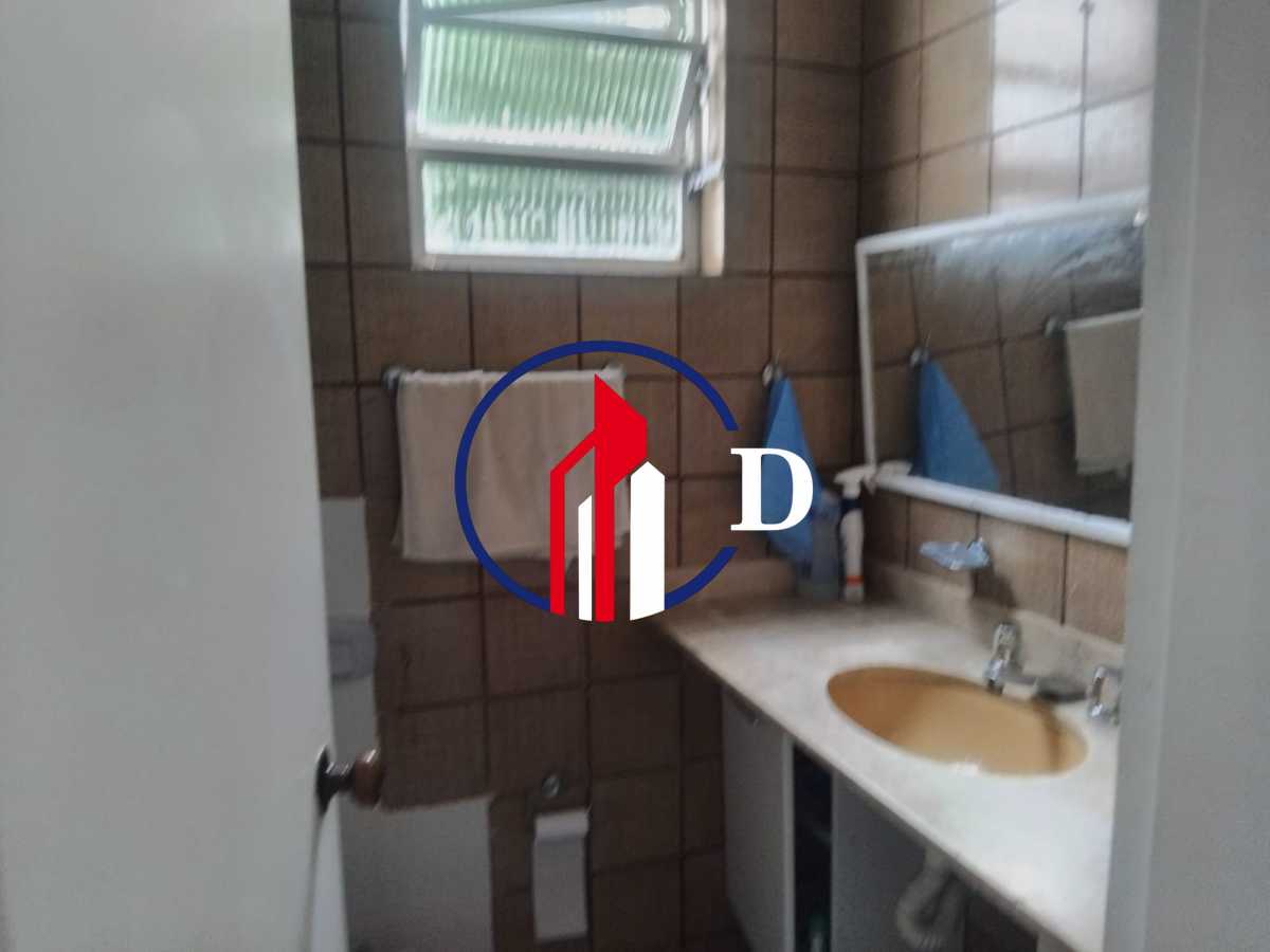 2 - 4