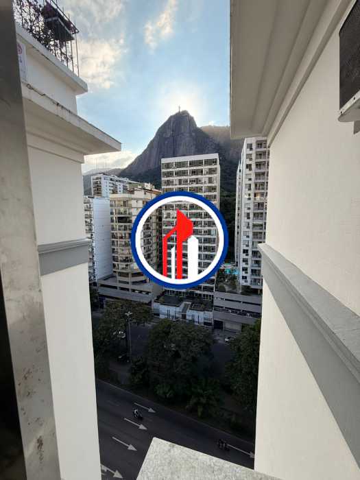 Conheça WhatsApp Image 2026-06-30 at 1 do imóvel - Apartamento 2 Quartos no Humaitá com Vista para o Cristo Redentor | Andar Alto! - CPAP21233 - 11 WhatsApp Image 2026-06-30 at 1 - 11