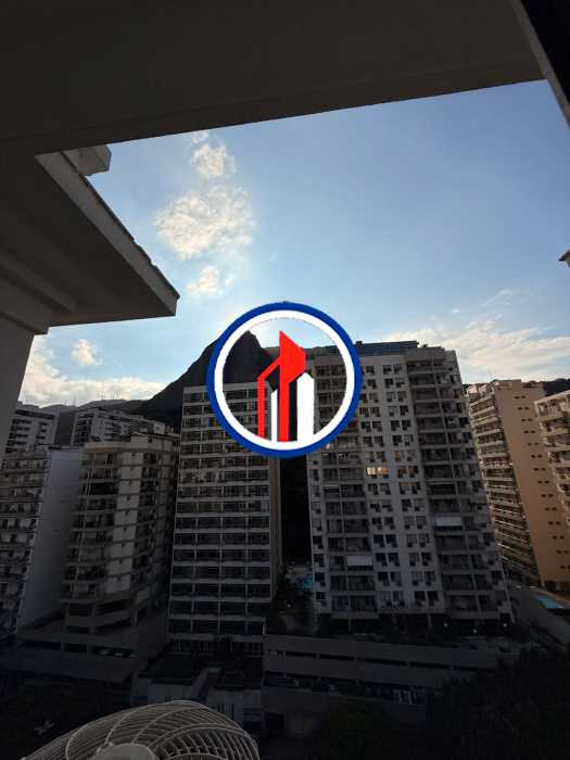 Conheça WhatsApp Image 2026-06-30 at 1 do imóvel - Apartamento 2 Quartos no Humaitá com Vista para o Cristo Redentor | Andar Alto! - CPAP21233 - 18 WhatsApp Image 2026-06-30 at 1 - 18