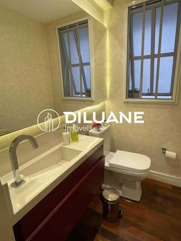 C8958984-3F64-4A23-8194-36CD42 - 6