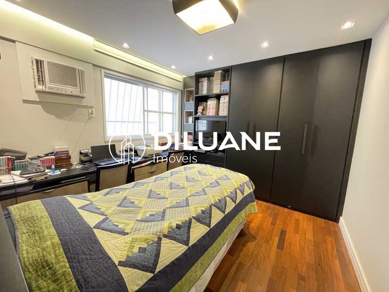 191B9AA9-61AA-4688-BAD4-8F0795 - 15