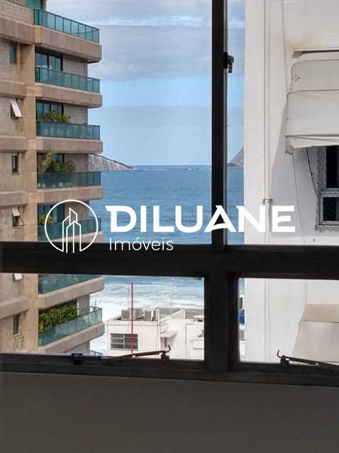 cb1a19d68905b9621c28c4321cf82c - 17