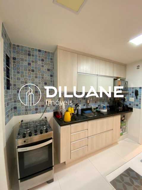 Conheça WhatsApp Image 2021-10-11 at 1 do imóvel - Apartamento composto por 3 quartos na R. Mariz e Barro. - BTAP30607 - 11 WhatsApp Image 2021-10-11 at 1 - 11