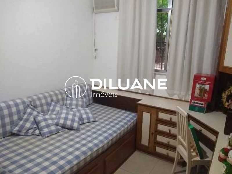 4 quartos c/ quintal-Flamengo - 7