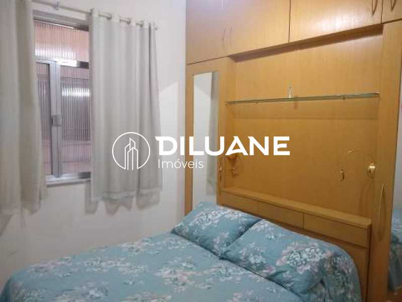 4 quartos c/ quintal-Flamengo - 6