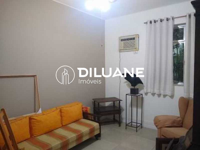 4 quartos c/ quintal-Flamengo - 5