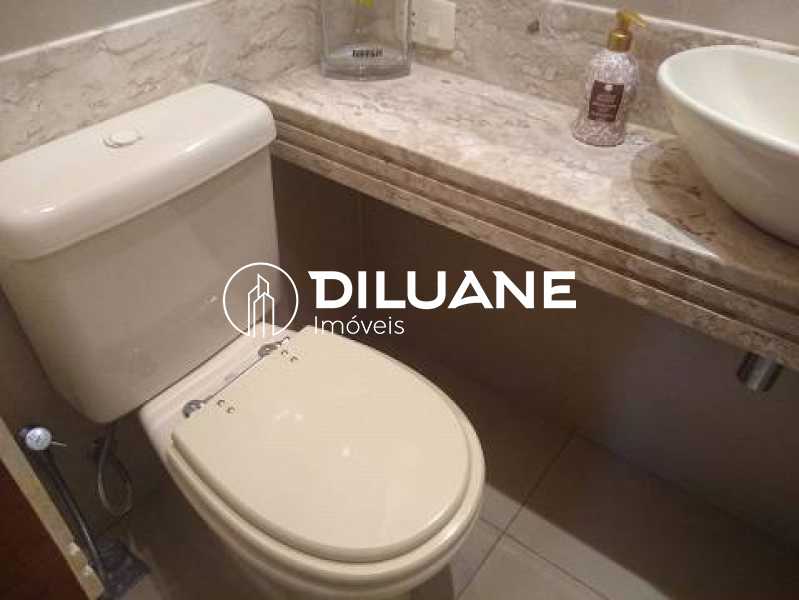 4 quartos c/ quintal-Flamengo - 17