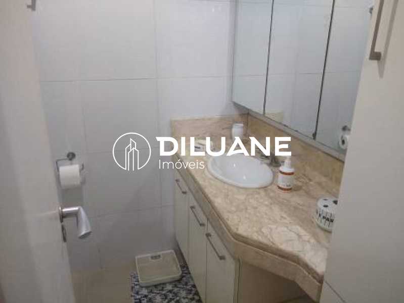 4 quartos c/ quintal-Flamengo - 18