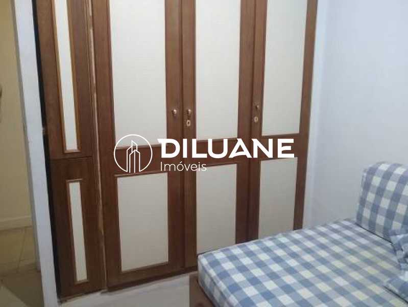 4 quartos c/ quintal-Flamengo - 8