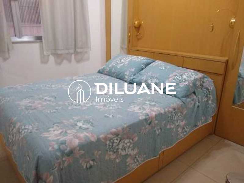 4 quartos c/ quintal-Flamengo - 9