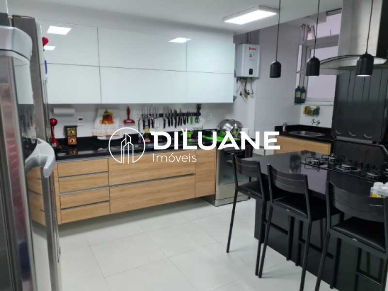 Conheça 962142803366321 do imóvel - Diluane Imoveis Vende. Icaraí Bem localizado. Medindo 140m². Quadra Praia. Garagem. Aceita permuta. - NTAP30056 - 14 962142803366321 - 14