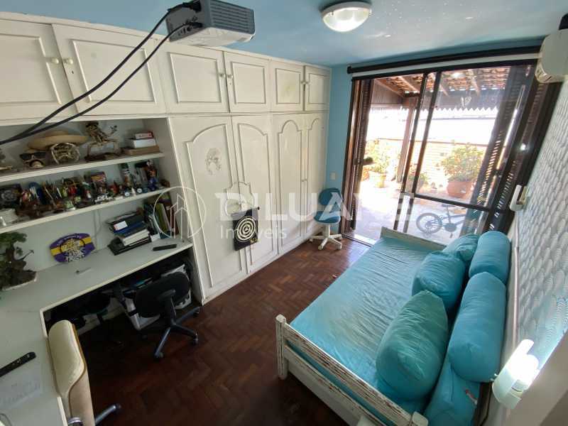 Quarto 4 - 18