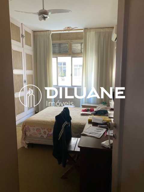 257286611558692 - 11