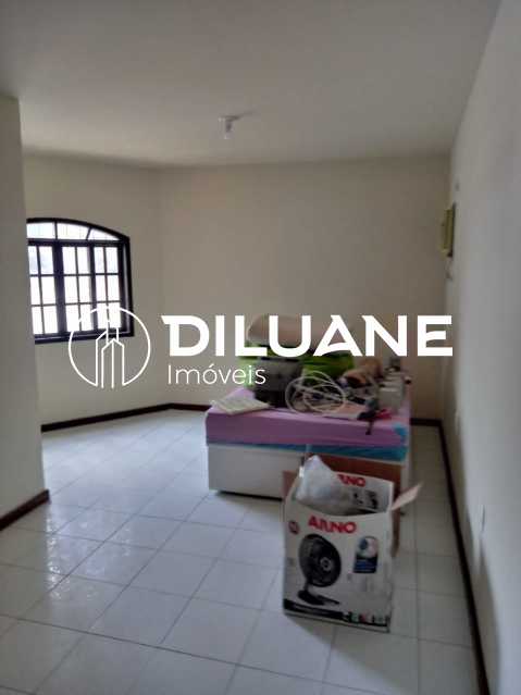 Conheça 49c0760e-c1b6-4dd2-be32-37fa63 do imóvel - Diluane Imóveis Vende Barreto Ótima casa com anexo. Garagem 2 carros. - NTCA20029 - 17 49c0760e-c1b6-4dd2-be32-37fa63 - 17
