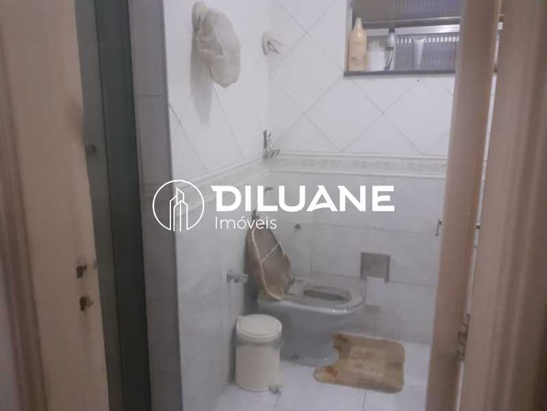 Conheça banheiro suite do imóvel - Oportunidade imperdível!!!!!Mega apartamento de três quartos, localizado na Praia de Botafogo de frente para o mar, tipo casa com um incrível jardim de inverno e espaço para festas, no apartamento (area externa). - BTAP40146 - 6 banheiro suite - 6