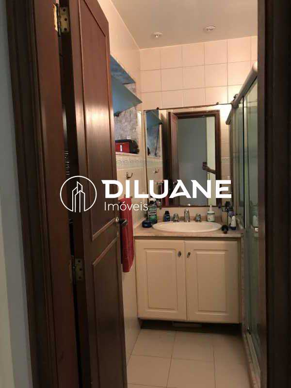 Conheça Z-Banheiro da Suite 1 do imóvel - Apartamento na Fonte da Saudade, Lagoa. Lindo apartamento de 110m² - BTAP30773 - 18 Z-Banheiro da Suite 1 - 18
