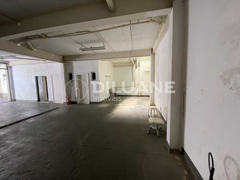 Garagem - 28