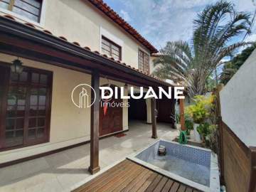 Imperdível - Casa de 3 quartos (1 suíte), com vaga de garagem, em São Francisco 110m² - NTCN30011