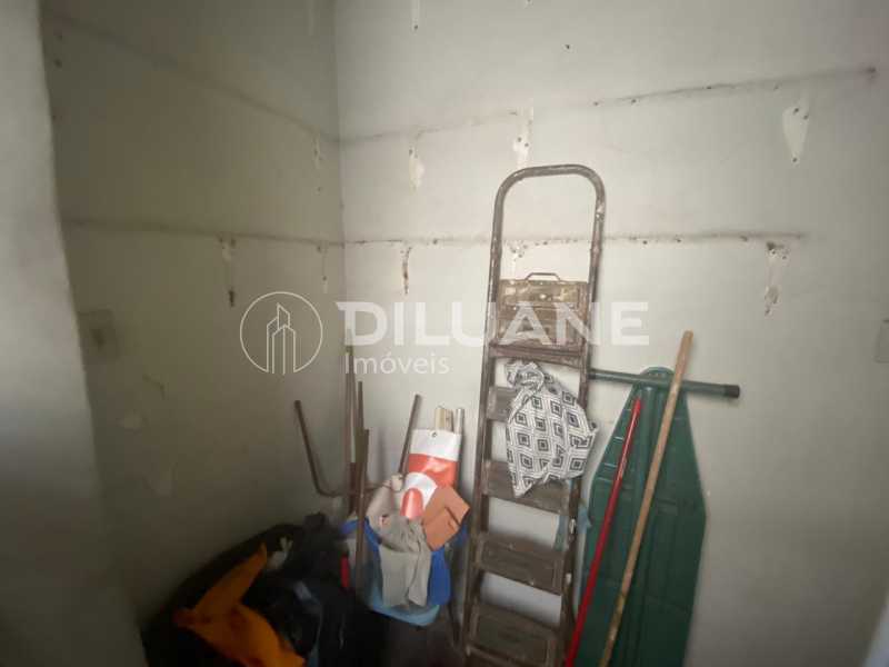 Conheça 14 do imóvel - apartamento de 3 quartos com possibilidade de suíte e vaga de garagem nas redondezas bem conservado portaria 24 horas claro e arejado excelente localização de Botafogo - BTAP30812 - 14 14 - 14