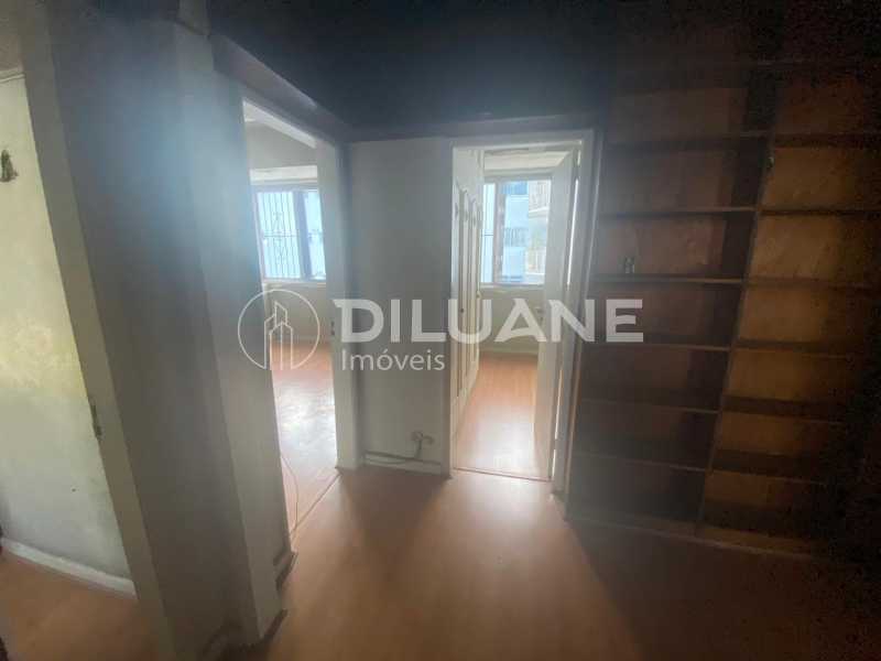 Conheça 21 do imóvel - apartamento de 3 quartos com possibilidade de suíte e vaga de garagem nas redondezas bem conservado portaria 24 horas claro e arejado excelente localização de Botafogo - BTAP30812 - 21 21 - 21
