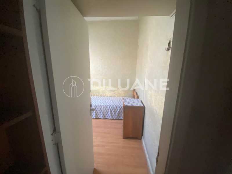 Conheça 25 do imóvel - apartamento de 3 quartos com possibilidade de suíte e vaga de garagem nas redondezas bem conservado portaria 24 horas claro e arejado excelente localização de Botafogo - BTAP30812 - 25 25 - 25