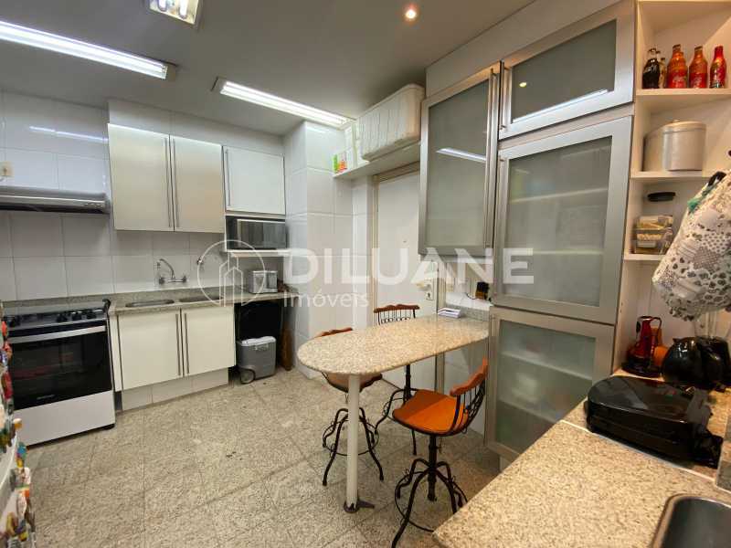 Conheça WhatsApp Image 2022-12-06 at 1 do imóvel - Apartamento à venda Avenida Atlântica, Copacabana, Rio de Janeiro - R$ 4.880.000 - CPAP30135 - 11 WhatsApp Image 2022-12-06 at 1 - 11