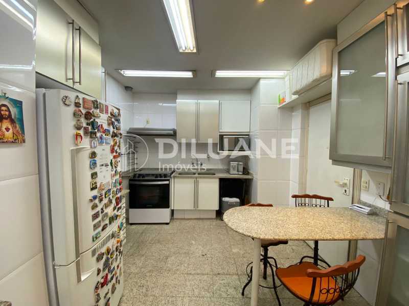 Conheça WhatsApp Image 2022-12-06 at 1 do imóvel - Apartamento à venda Avenida Atlântica, Copacabana, Rio de Janeiro - R$ 4.880.000 - CPAP30135 - 13 WhatsApp Image 2022-12-06 at 1 - 13