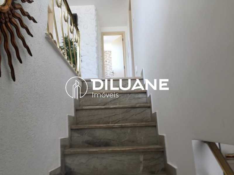 Conheça 889269511514762 do imóvel - Cobertura à venda Rua Bolivar, Copacabana, Rio de Janeiro - R$ 1.790.000 - BTCO40046 - 17 889269511514762 - 17