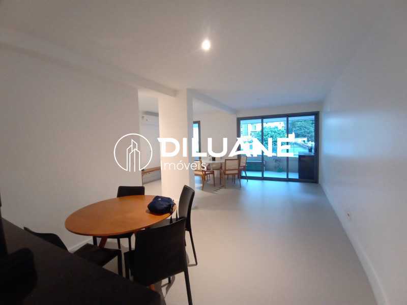 WhatsApp Image 2022-04-13 at 1 - 4